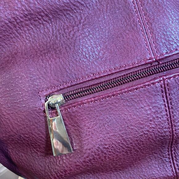 Steve Madden Burgundy Bskylar Vegan Leather Bucket Crossbody Bag Women - Picture 10 of 16